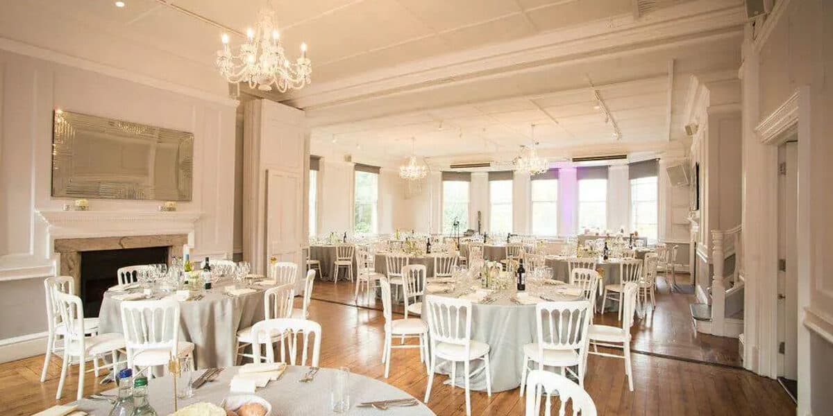 11 Creative 50th Anniversary Decoration Ideas - Peerspace