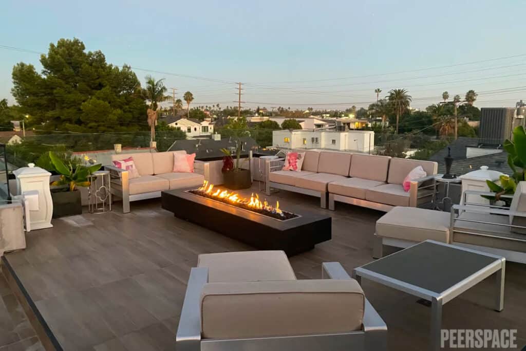 Amazing Rooftop with sunsets and views of the Hollywood Sign