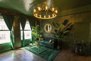 Planning An Emerald Green Wedding Theme: Tips & Tricks For The Perfect Day | Peerspace