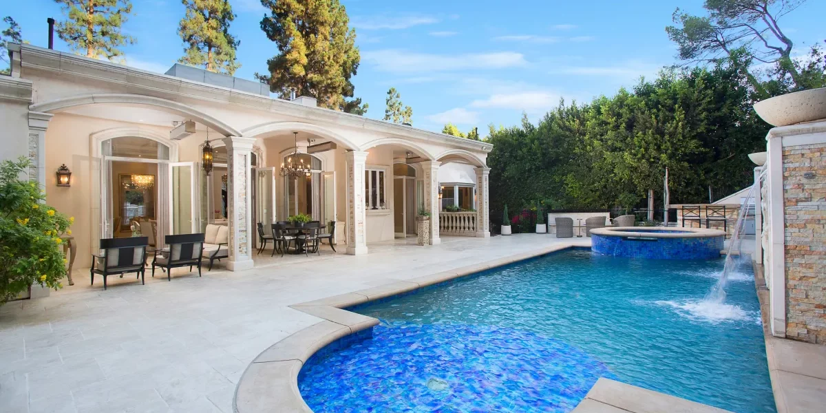 Elegant Beverly Hills Mansion Estate
