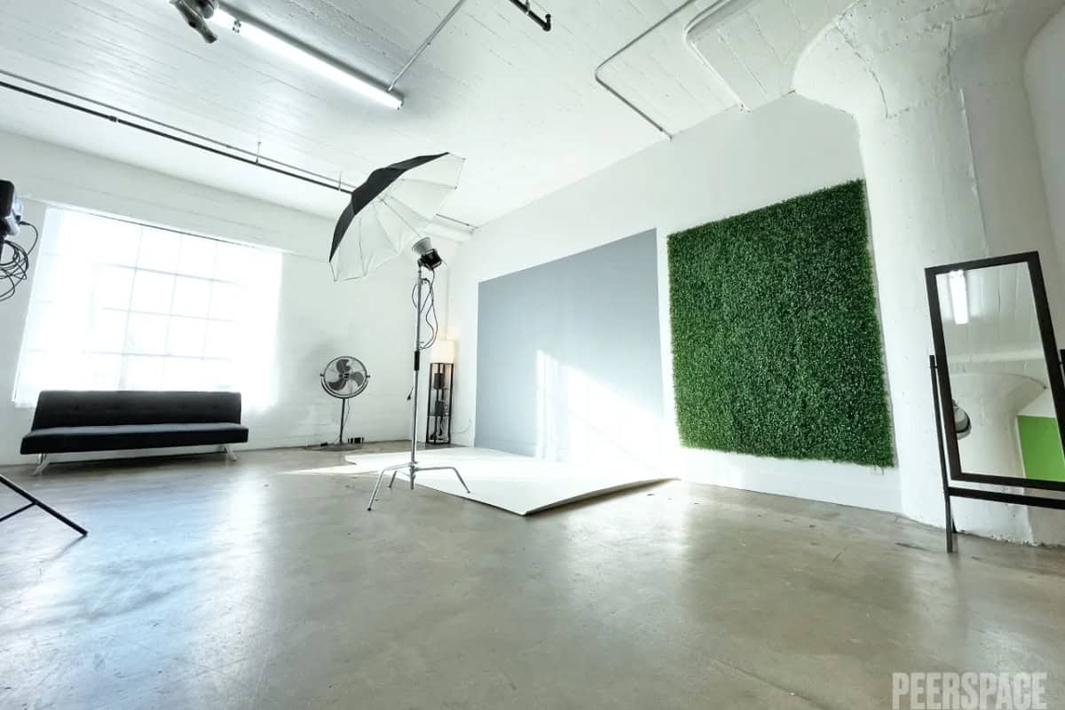 Here’s How & Where to Rent a Studio for a Day Peerspace