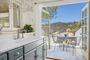 13 Creative Themed Brunch Ideas For A Meal To Remember (2025) | Peerspace