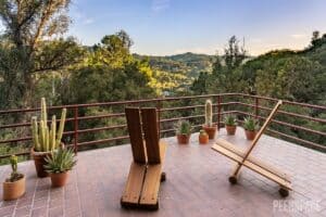 11 Awesome Team Outing Ideas in Los Angeles (2025) | Peerspace