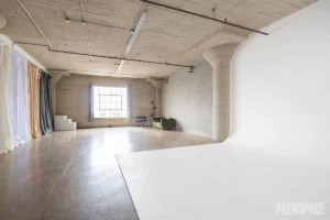 11 Studio Photoshoot Ideas in Los Angeles (2025) | Peerspace