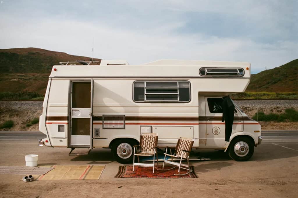 The Valley Siesta // Vintage 70s California Camper