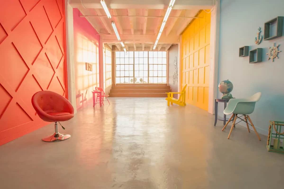 How Much Does It Cost to Rent a Studio? (2024) Peerspace