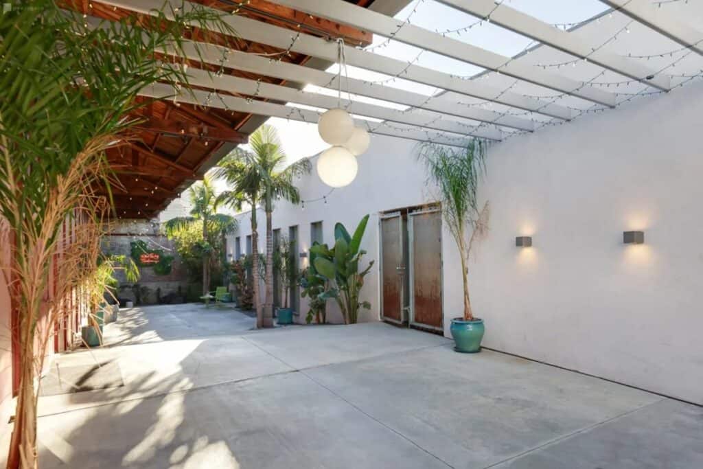 secret oasis in chinatown venue