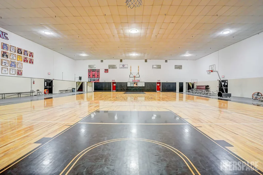 Amazing Private Basketball Gym 