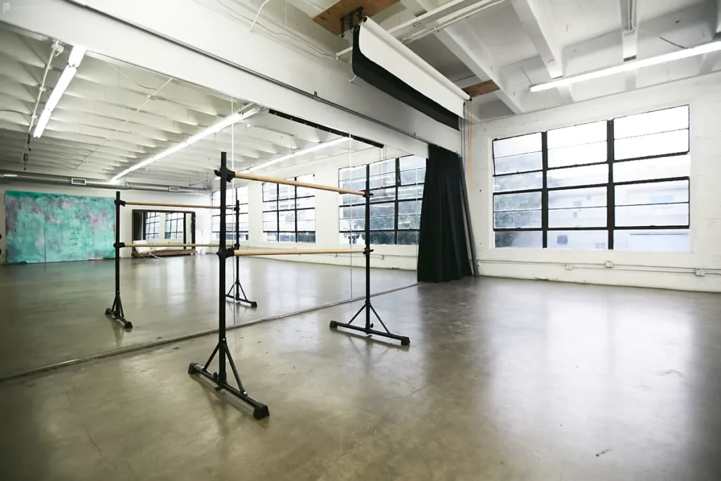 large and bright photo studio in los angeles