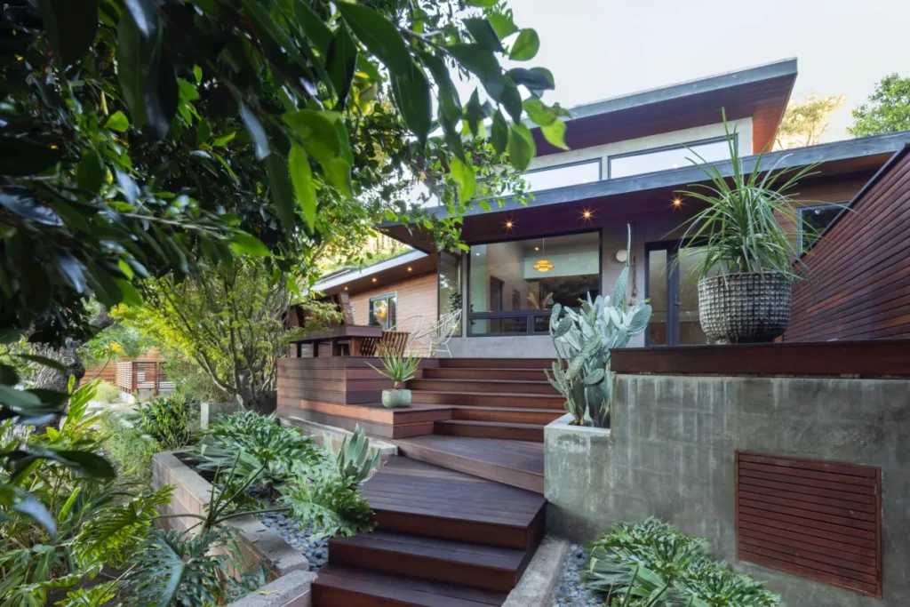 Mid Century Modern with Views, Decks, Garden, Natural Light