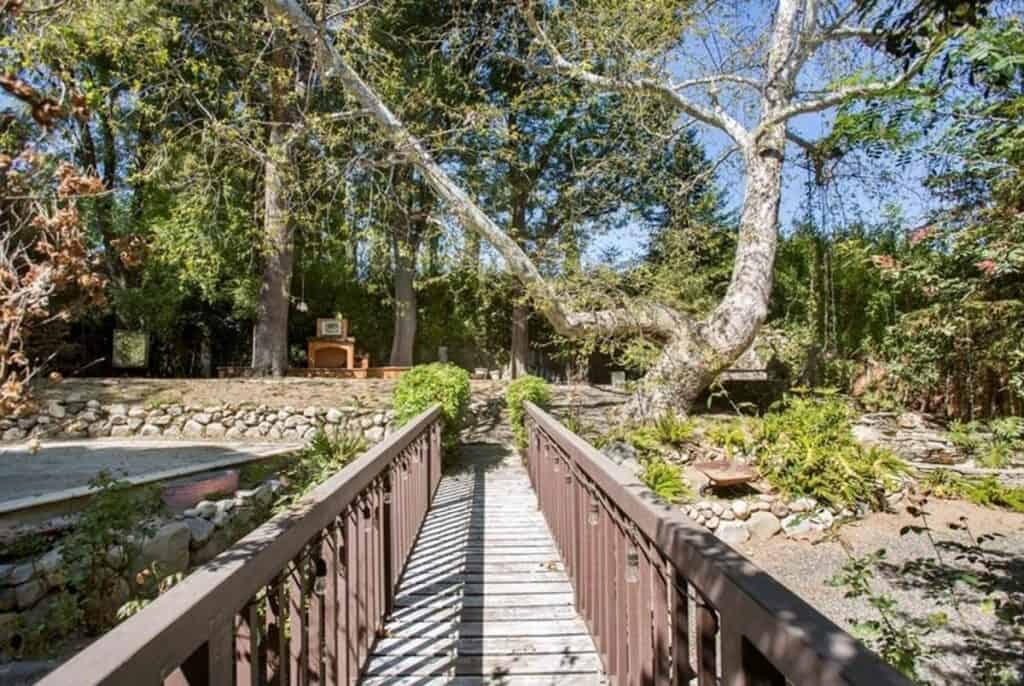 the bridge of an outdoor space in sherman oaks