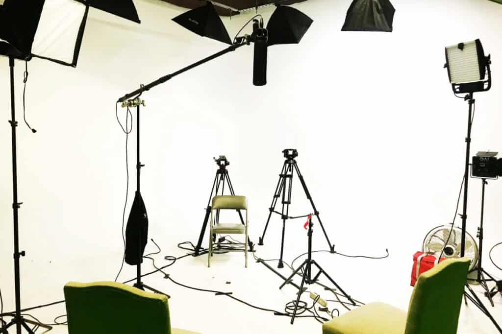 Burbank white and green screen cyc studio