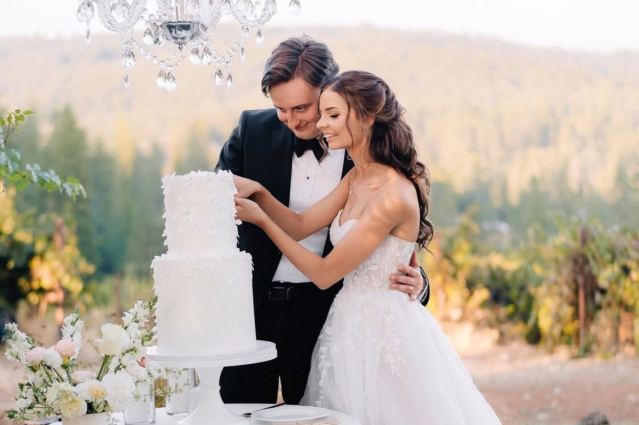 Elegant Jacksonville wedding ceremony arranged by a luxury wedding planner