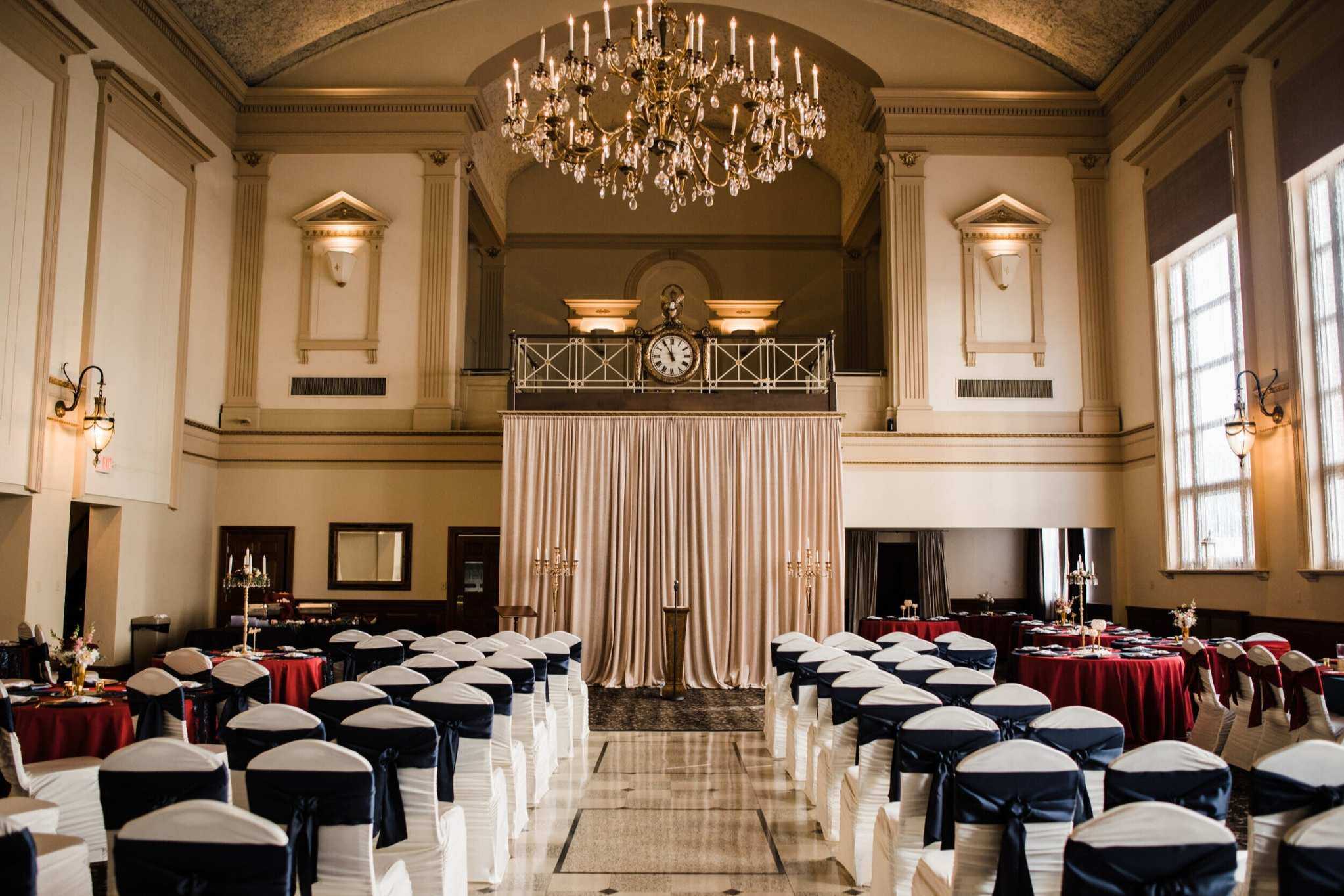 Detailed tablescape and florals at a luxury Michigan wedding
