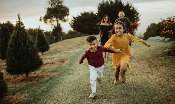 top family photographers in Maui