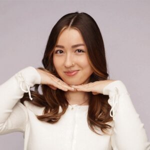 Headshot of Mia Chen McMahon