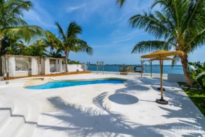 Where to Find a Location Scout in Miami (2025) | Peerspace
