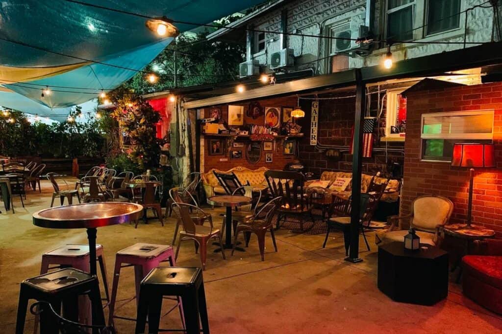 bohemian cottage and restaurant