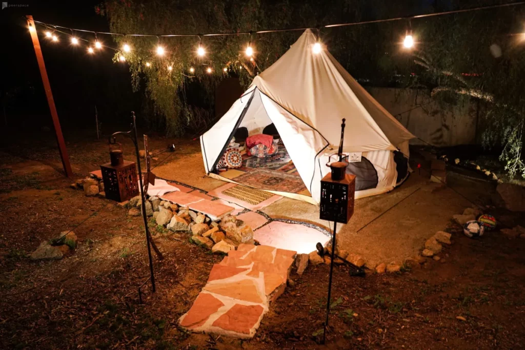 12 Awesome Western Theme Party Ideas (2024) - Peerspace