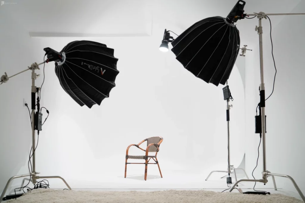 7 Easy White Background Photography Tips - Peerspace