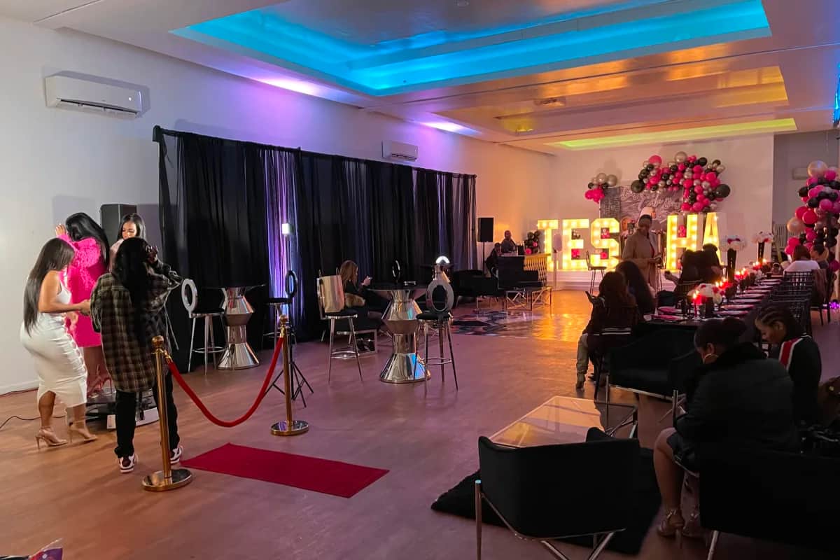 The 5 Best Costume Rental Companies in New York City | Peerspace
