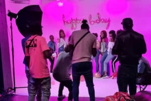 13 Fabulous Birthday Backdrop Ideas | Peerspace