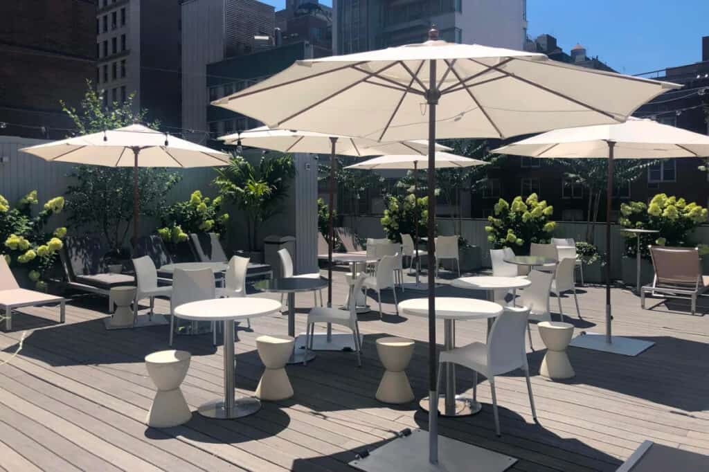 Sunny and Private Rooftop Sundeck in the heart of Union Square