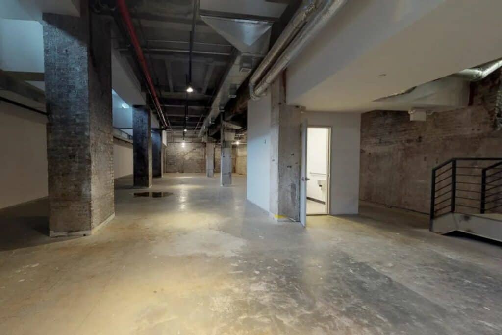 raw warehouse under dumbo