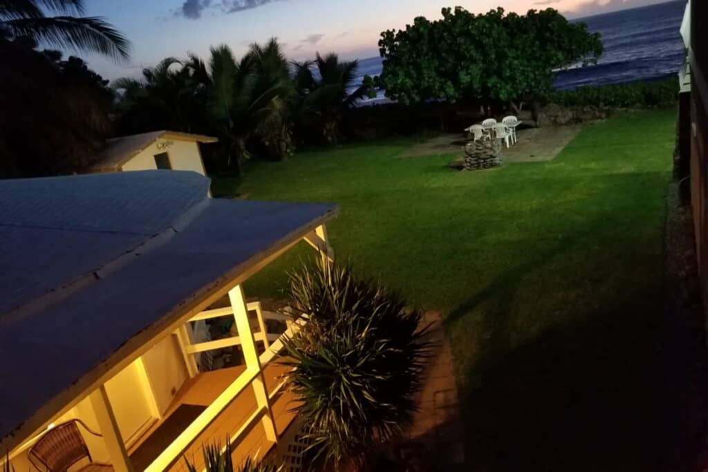 oceanfront bungalow in oahu