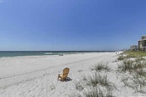 12 Awesome Beach Photo Ideas To Celebrate Summer (2025) | Peerspace