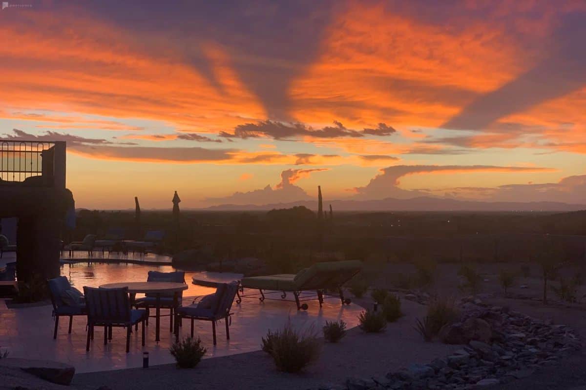 luxuey phoenix home with pool