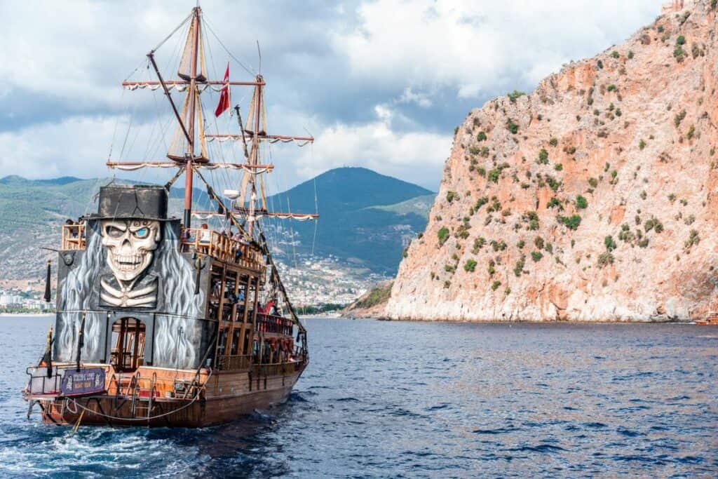 pirate ship pirate party