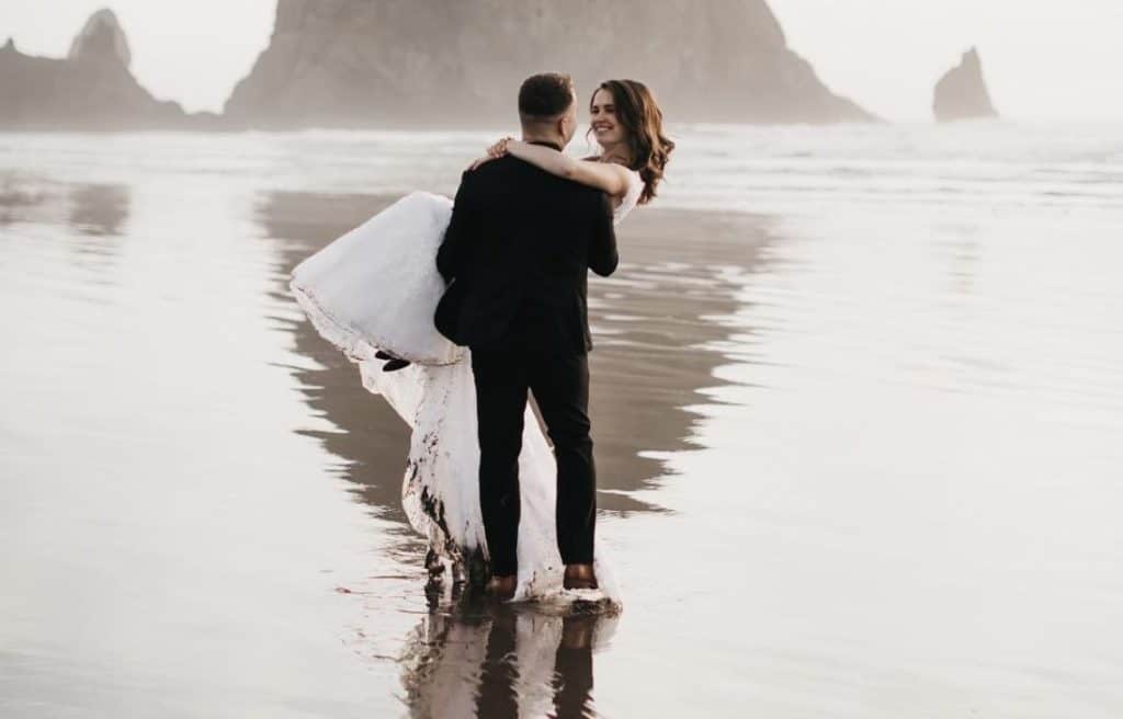 14 Best Portland Wedding Photographers (2025) | Peerspace