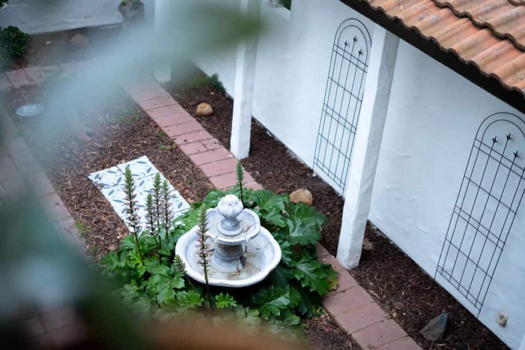 san diego hollywood home courtyard