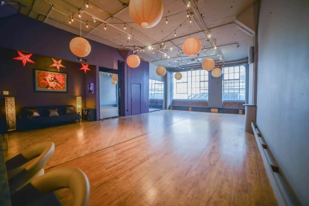 charming industrial loft venue
Cheap Wedding Venues near San Francisco