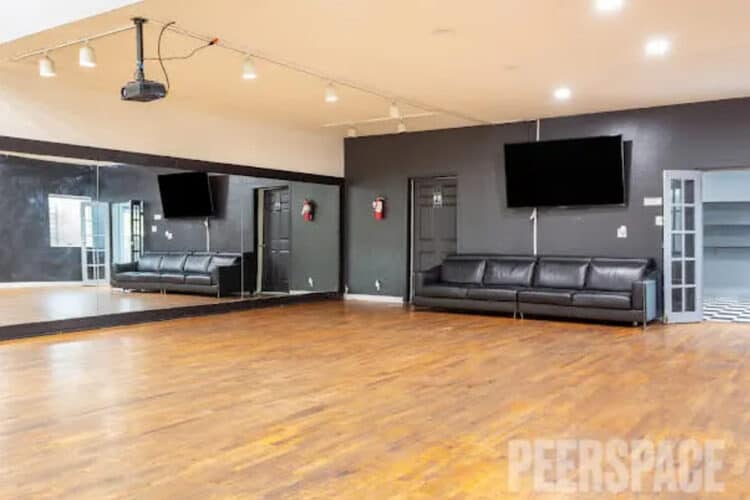 Here’s How and Where to Rent a Dance Studio for a Day Peerspace