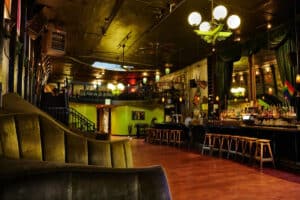 The 9 Best Winter Wedding Venues in Seattle | Peerspace