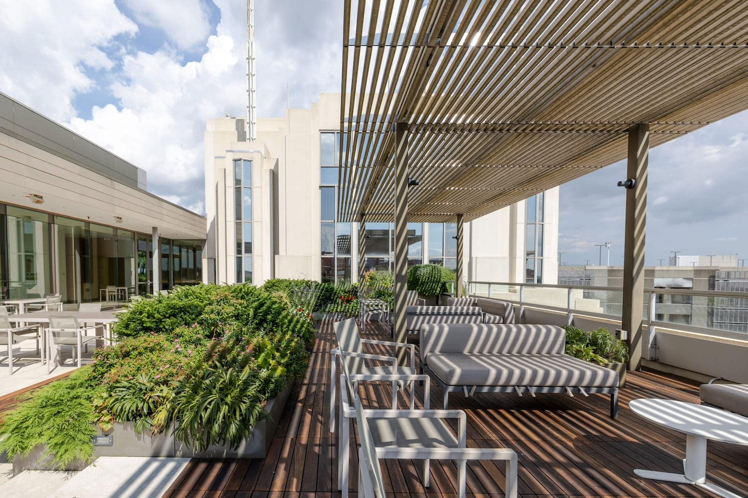 What’s Like an Airbnb for Rooftops in Philadelphia? (2026) | Peerspace