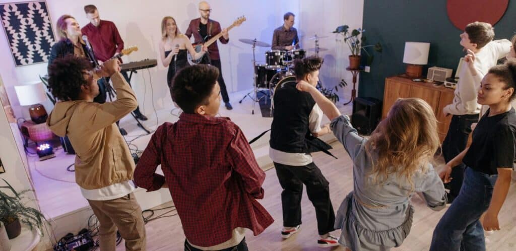 Planning a Bar or Bat Mitzvah That Balances Tradition and Joy | Peerspace