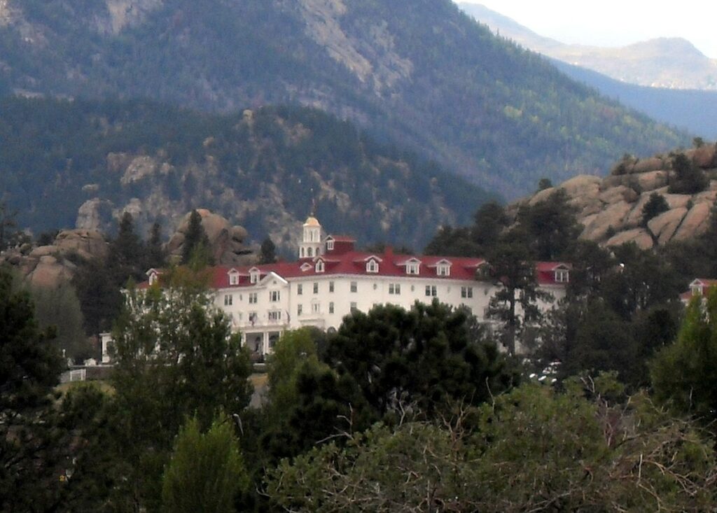 the shining hotel exterior