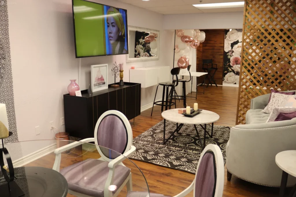 feminine salon space in vegas