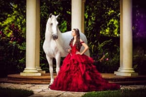 13 Unforgettable Pre-Quinceañera Photoshoot Ideas (2024) | Peerspace