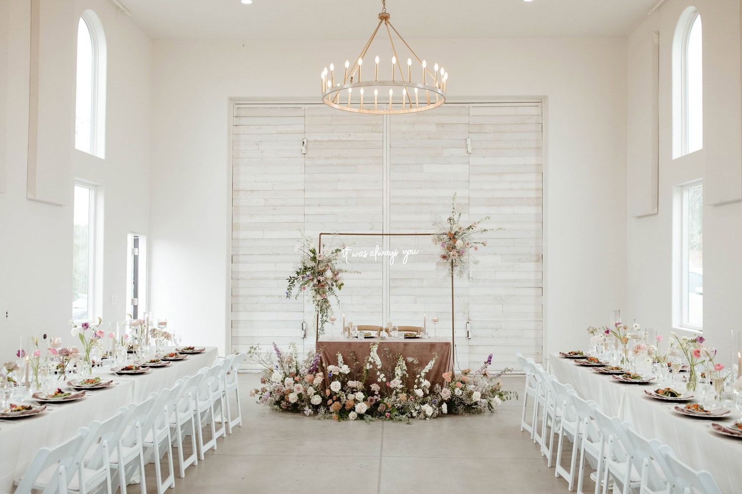 Floral ceremony arrangement at a Cincinnati wedding venue
