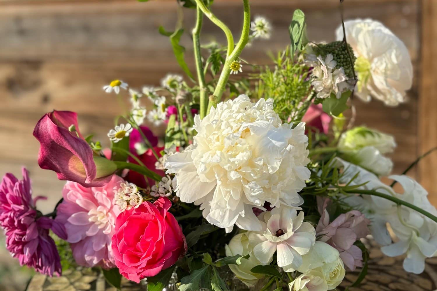 Orlando wedding reception tables styled with fresh florals by local florists