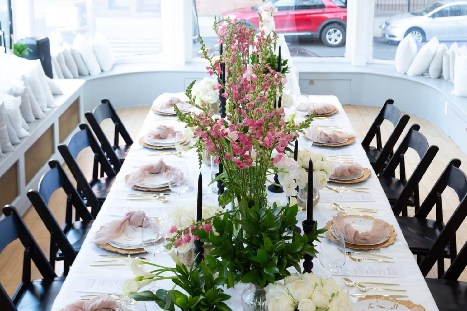 Wedding reception florals at a Philadelphia event venue
