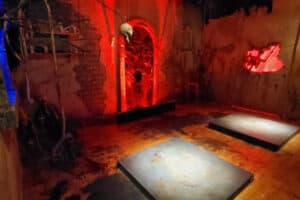 13 Fun, Festive October Photoshoot Ideas For Spooky Season | Peerspace