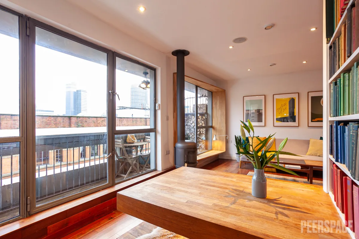Boutique Penthouse In Manchester City Center
