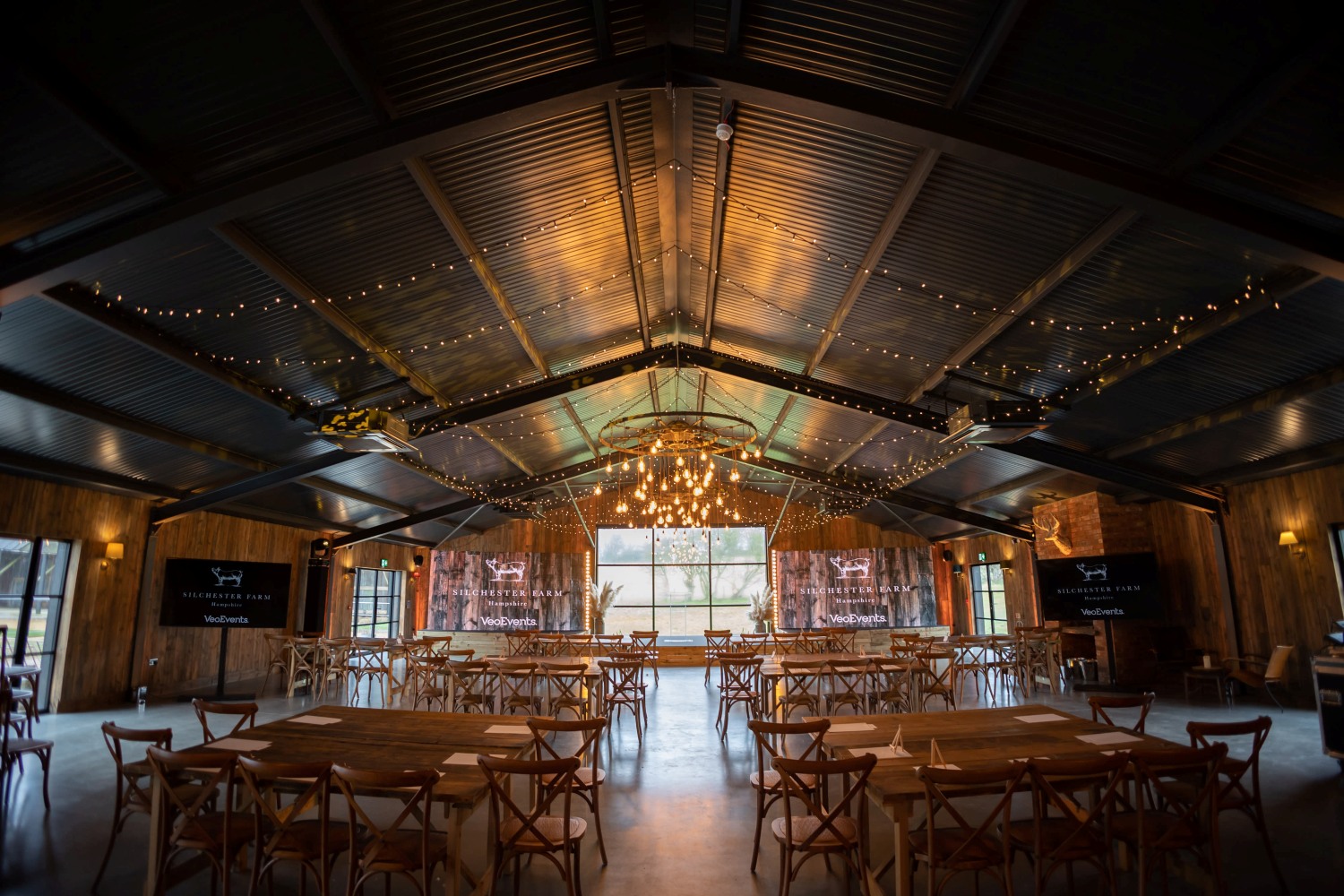 How to Find Airbnb Barns for Hire Without the Restrictions | Peerspace