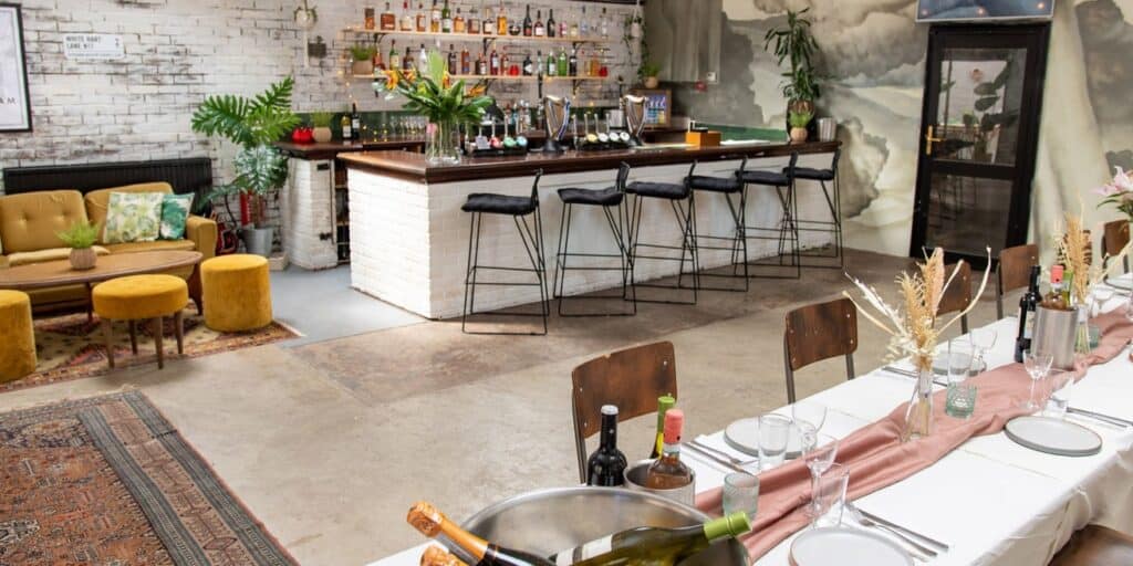 Thinking About Hiring an Airbnb for a Hen Party? Read This First. | Peerspace
