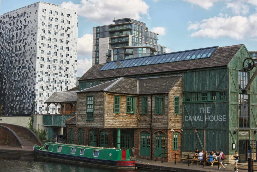 Birmingham Birthday Ideas: Unique Ways To Celebrate in the City | Peerspace